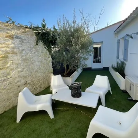 Sumptuous And Spacious House With Pool Ferienhaus La Rochelle (Charente-Maritime)